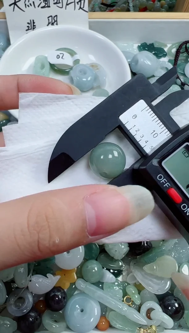 裸石翡翠89号，A货翡翠。