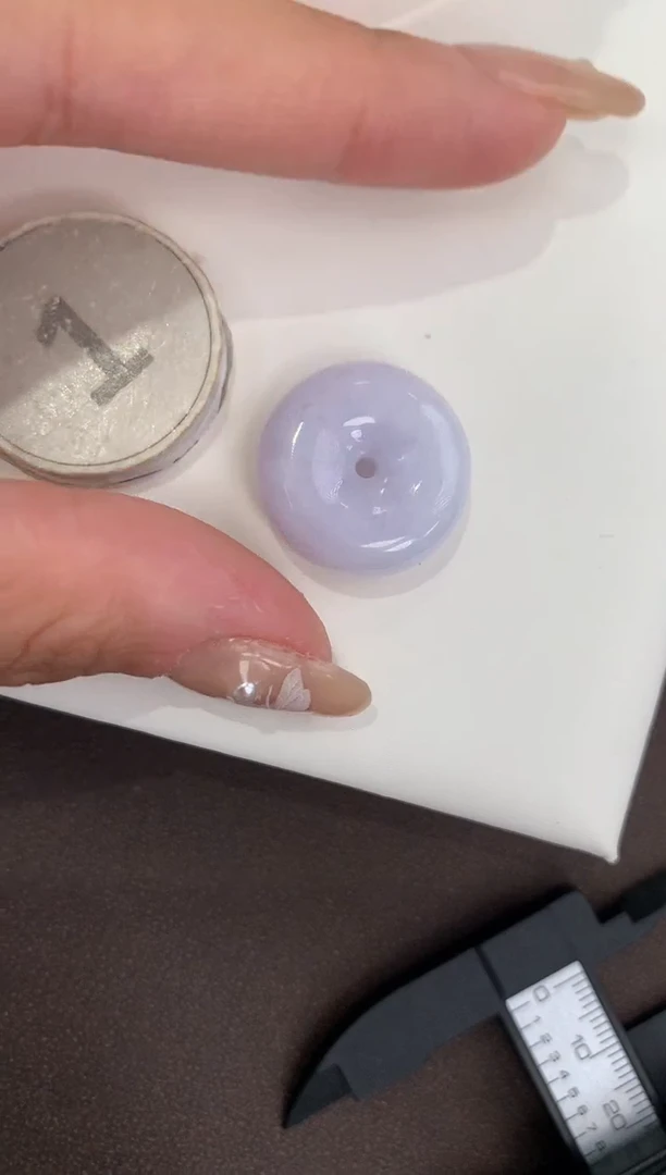 颈饰未镶嵌翡翠天然缅甸a货翡翠(多样性发其一)