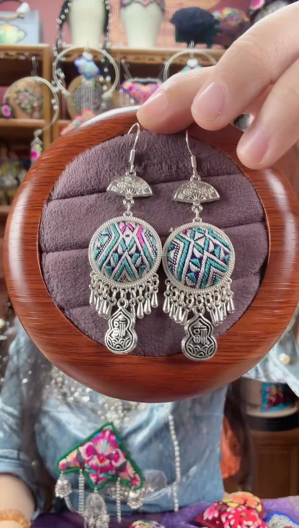 刺绣耳环32甜甜家