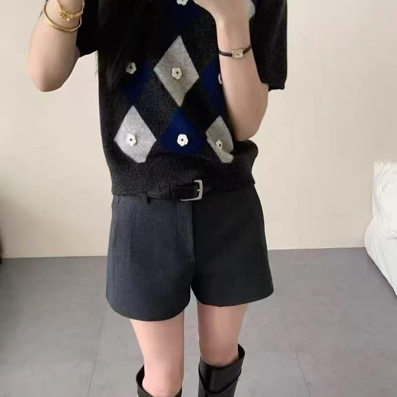 8027秋冬日搭配小能手~毛呢高腰短裤