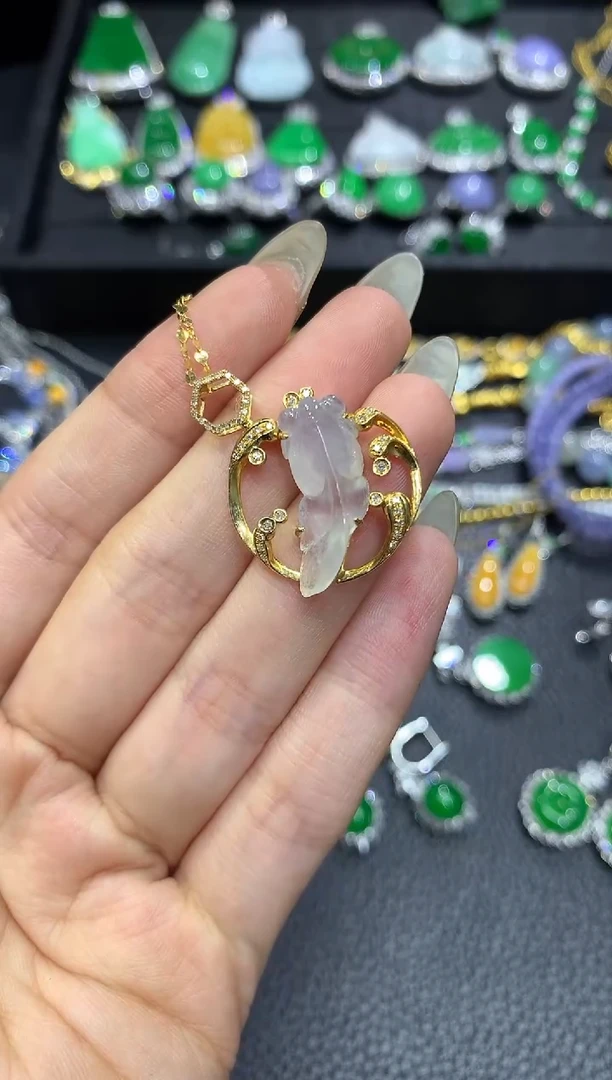 翡翠18K金镶嵌吊坠(赠链)4团购