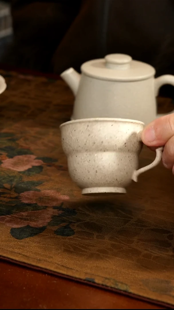 茶壶紫砂粗砂白玉段手把杯