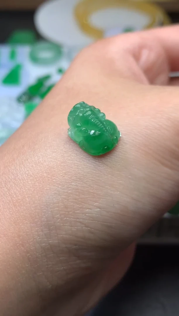 未镶嵌定制翡翠毛货 13.3-10.1-7