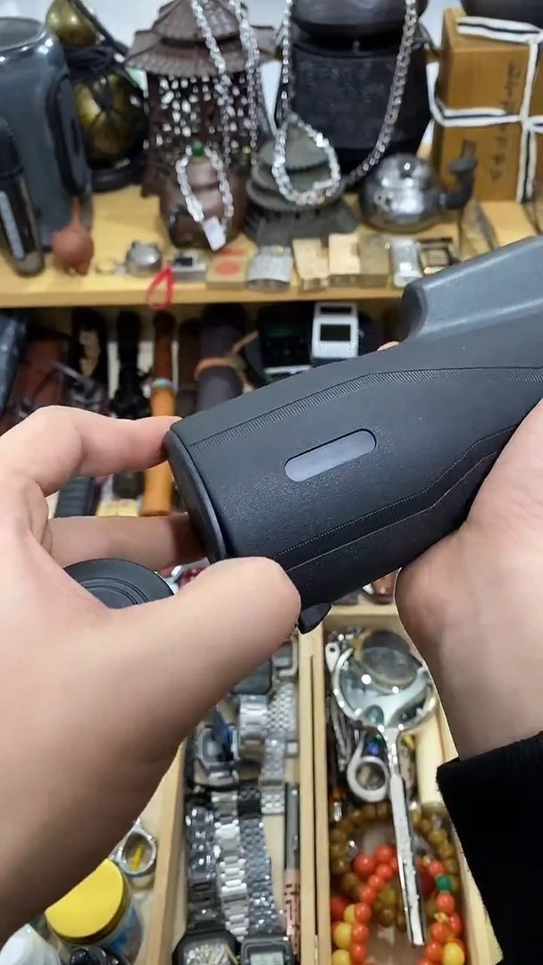 瓷片闪购商品  如图所示