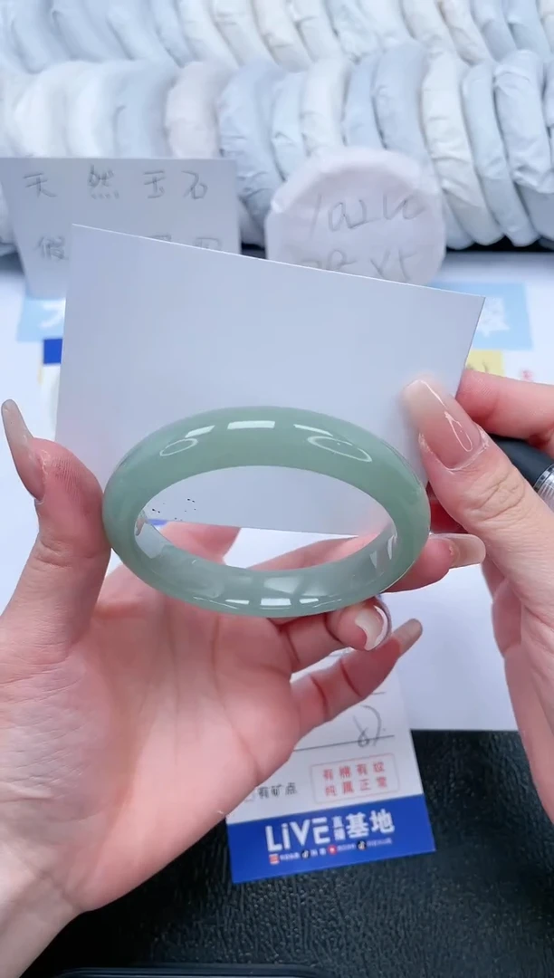 【闪购商品】石英质玉手镯未镶嵌T199-57