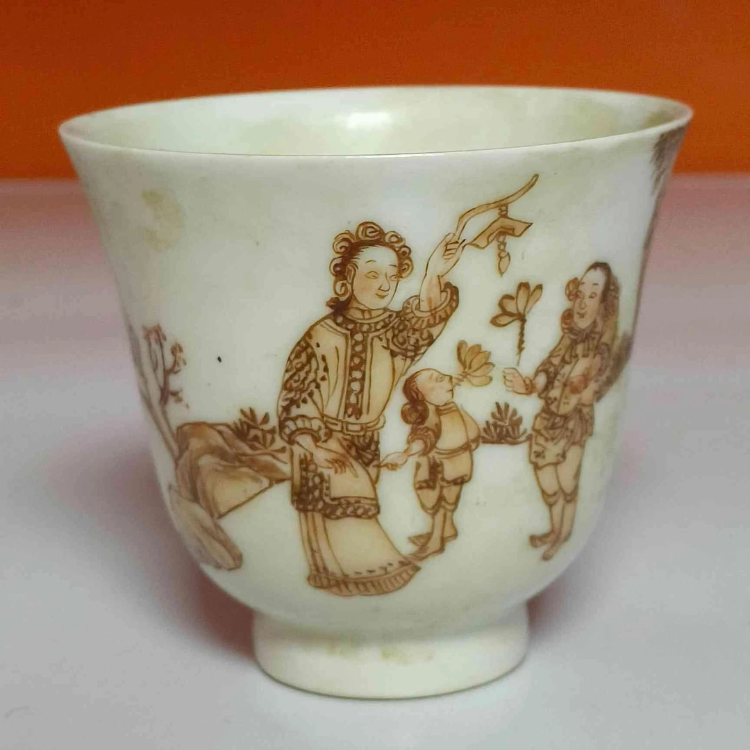 3468清晚期 粉彩吉庆童子人物故事铃铛杯