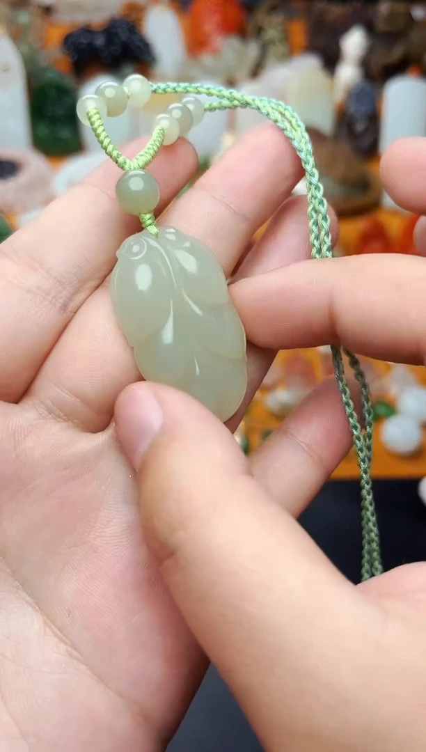 【闪购商品】和田玉颈饰未镶嵌叶子01