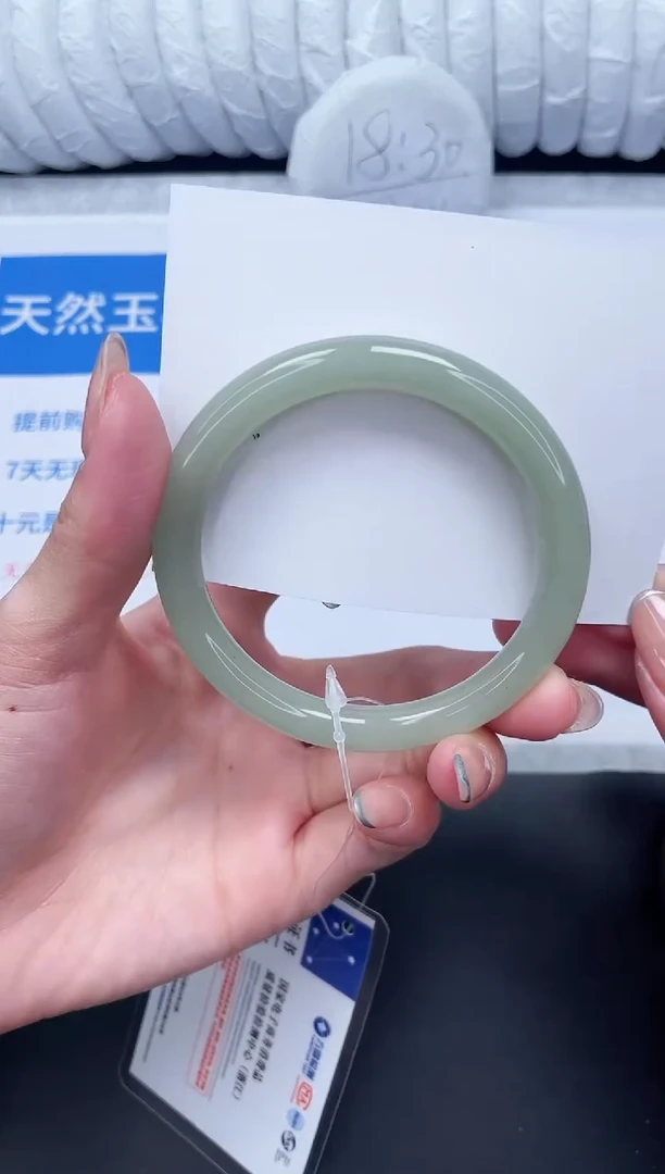 未镶嵌手镯石英质玉79-56.5DY
