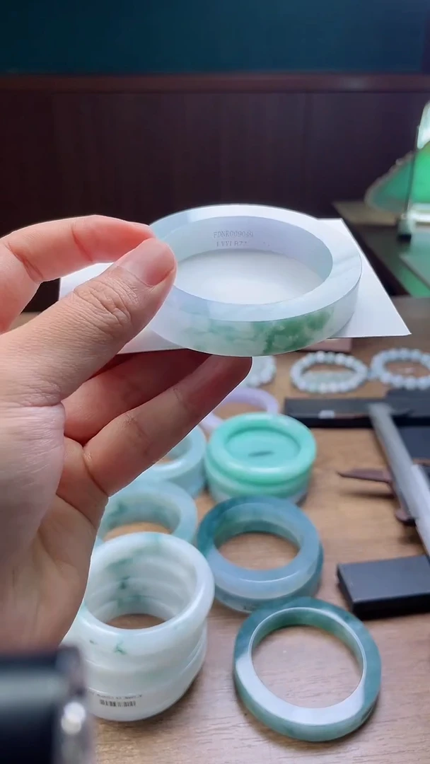 定制翡翠手镯未镶嵌M*y定制
