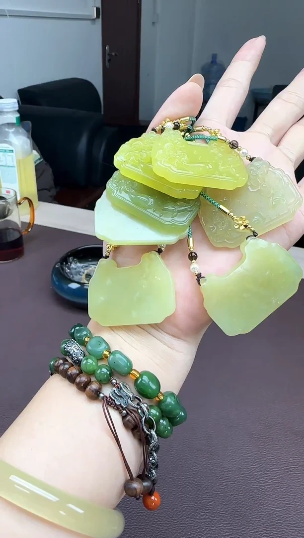 未镶嵌岫玉颈饰多样性发货拍一发一