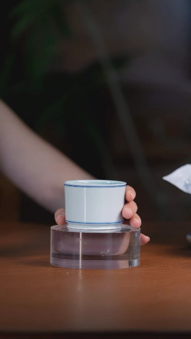 白胎容天杯