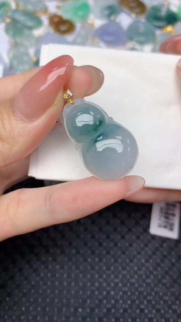 翡翠18K金镶嵌颈饰天然翡翠a货