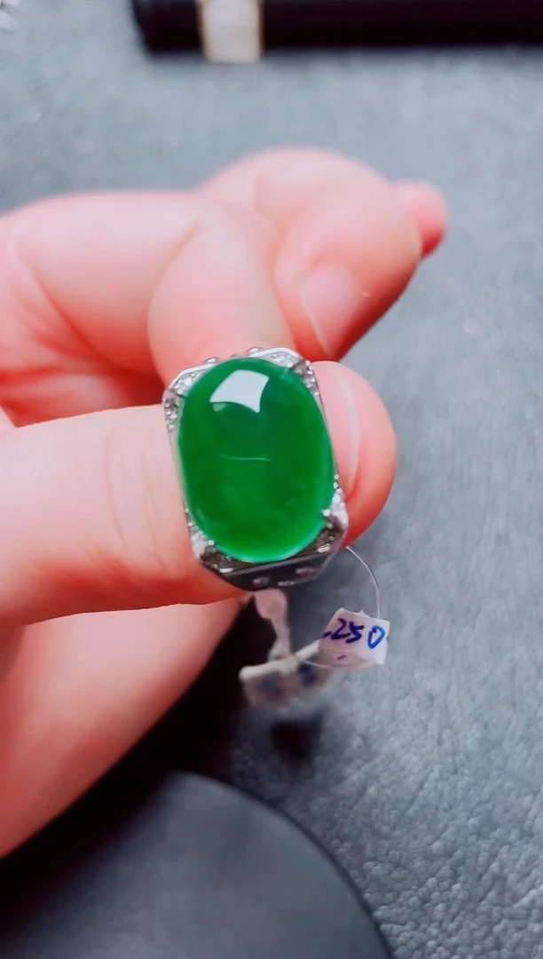 银S925镶嵌戒指翡翠1111