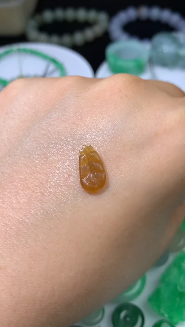 未镶嵌定制翡翠毛货