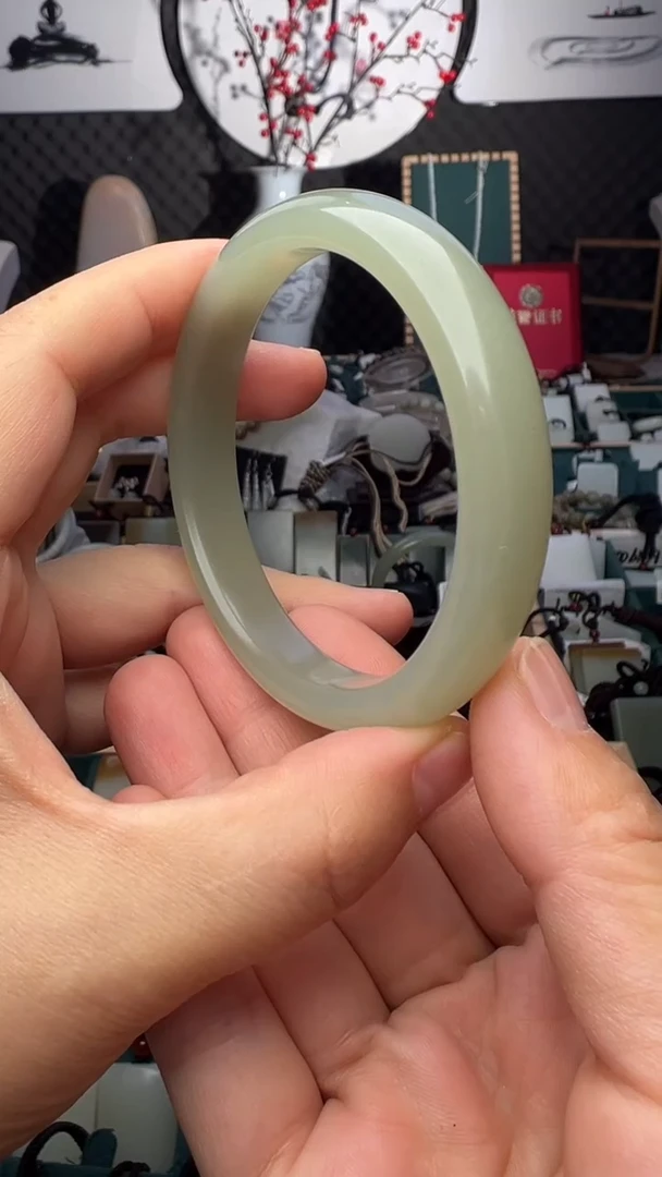 颈饰未镶嵌和田玉M