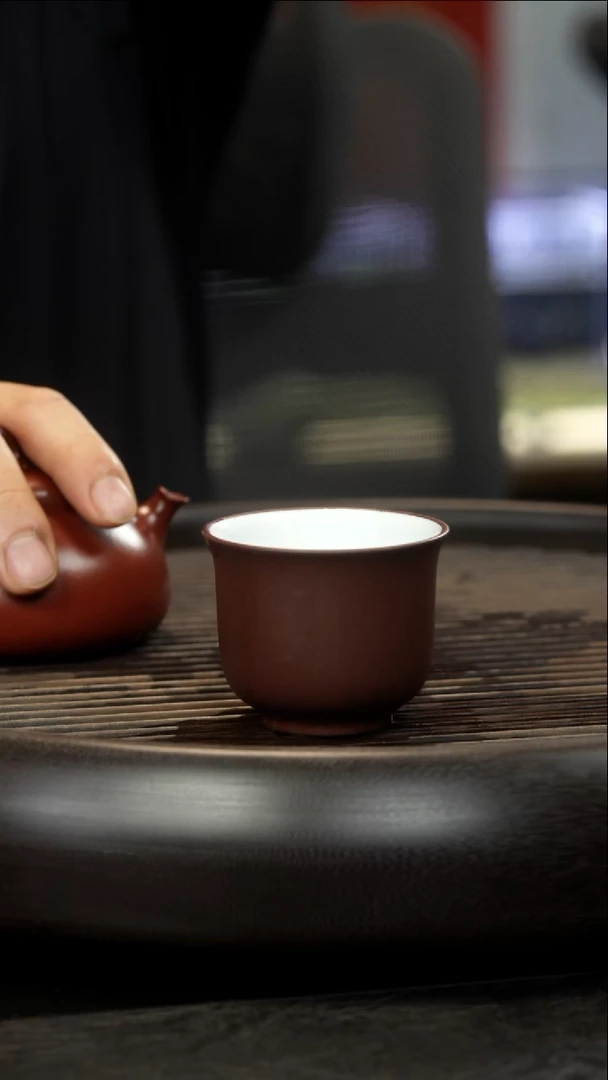 茶壶紫砂老拼紫 君子杯 内白釉