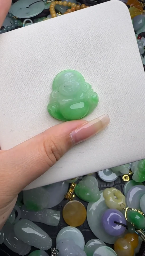 翡翠未镶嵌颈饰天然缅甸翡翠吊坠