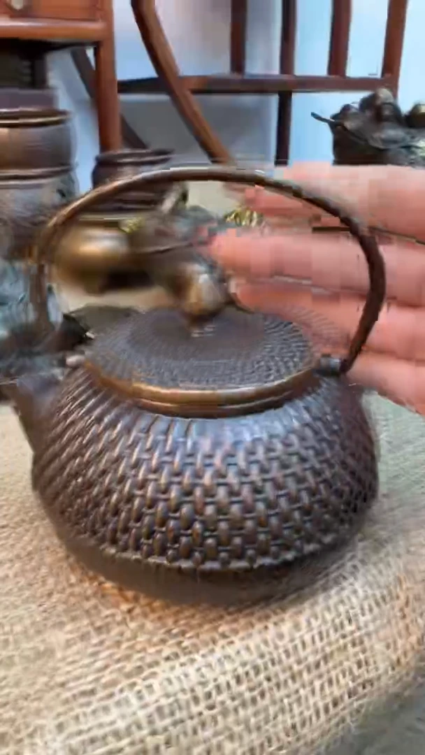 小*容兴古铜容兴古铜