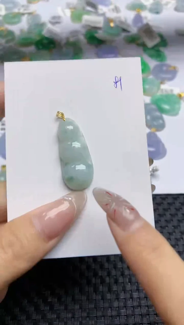 【闪购商品】翡翠颈饰未镶嵌 天然翡翠A货