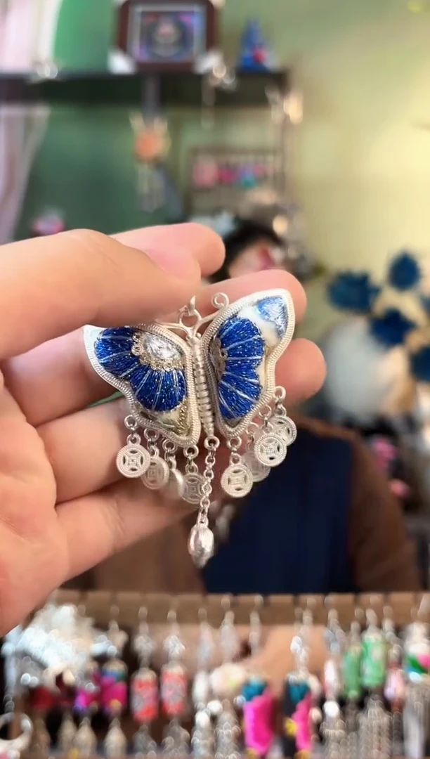 彩云南阁非遗老绣饰品631*