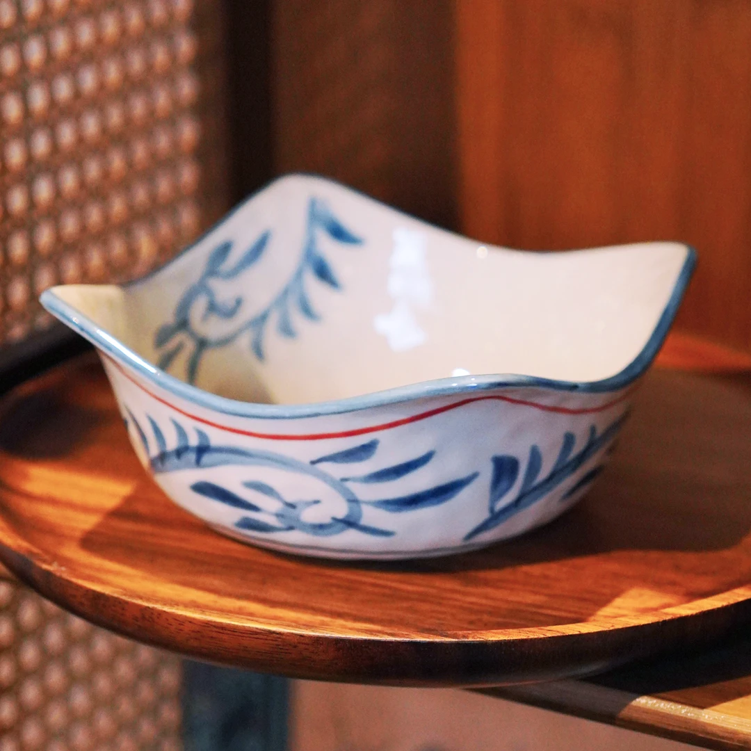 RIGEIAN/瑞涧【大四角碗】唐草菜碗新中式陶瓷手绘高温釉下彩面碗