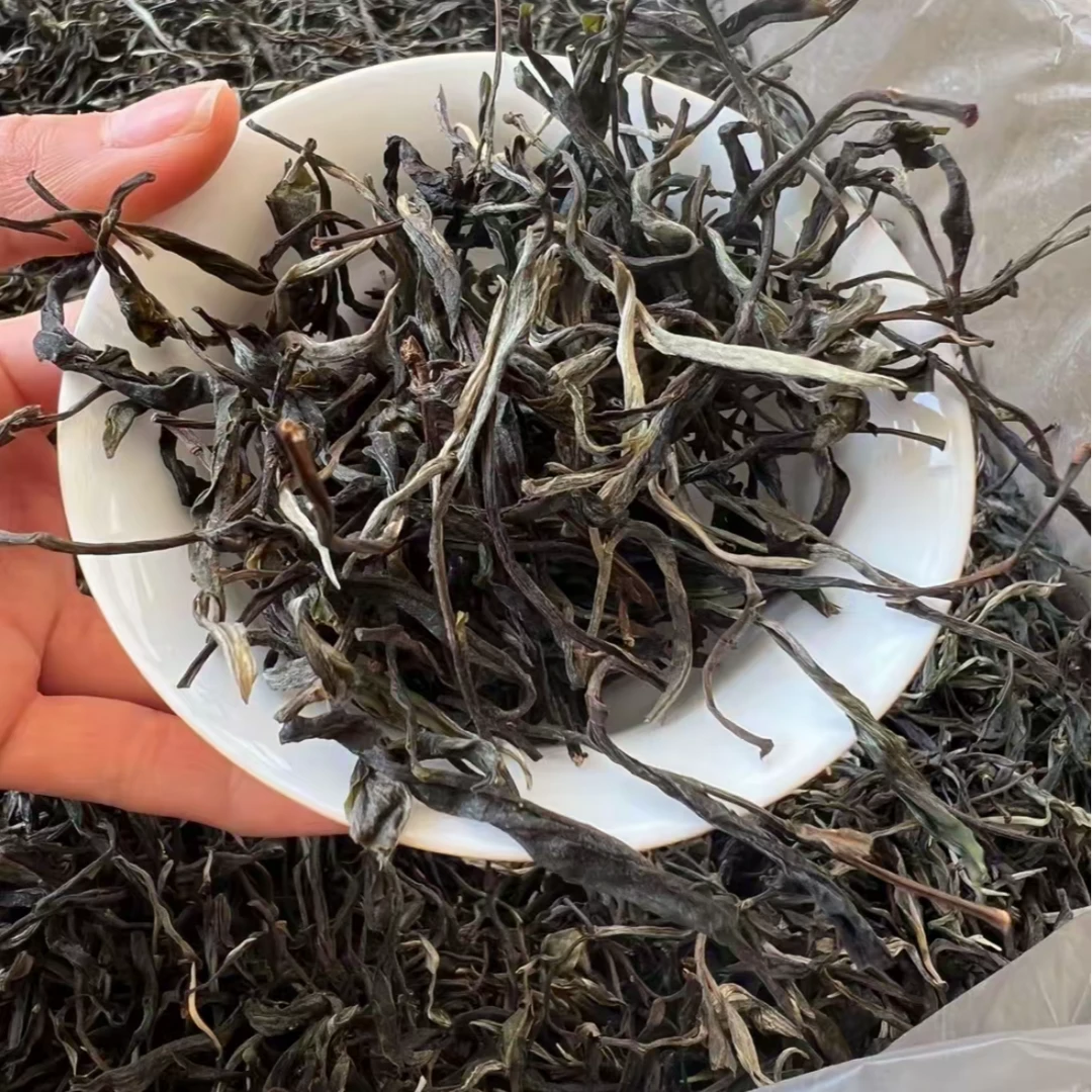 2025年 铜箐河森林高杆 生茶散茶（易武茶区）