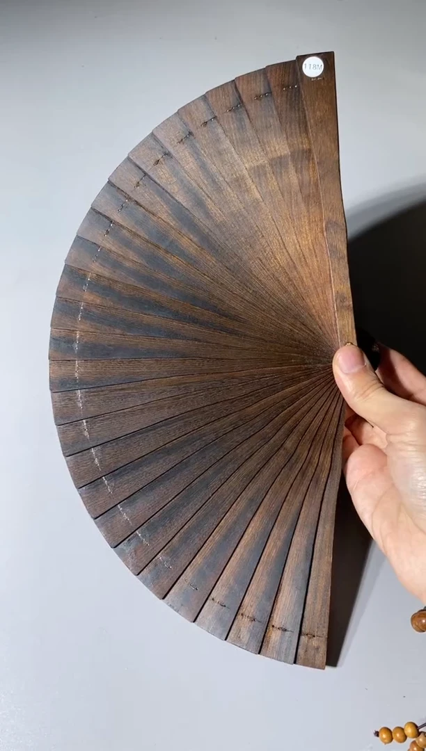 【闪购商品】金丝楠木雕118号18cm精品金丝楠扇子