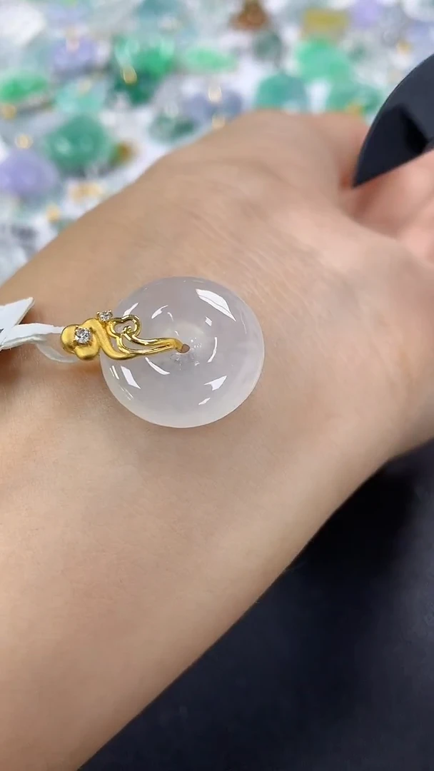 颈饰18K金镶嵌翡翠a货假一赔三支持复检百元上9元证书费自理