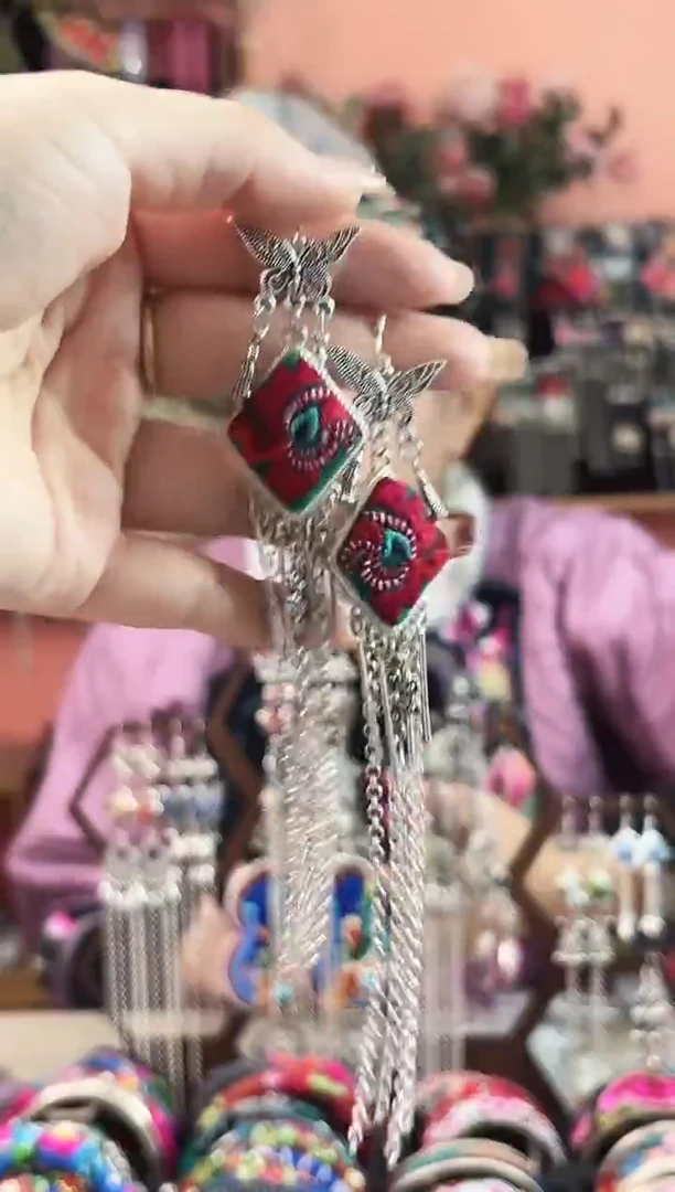 艺枝独绣手工饰品  106