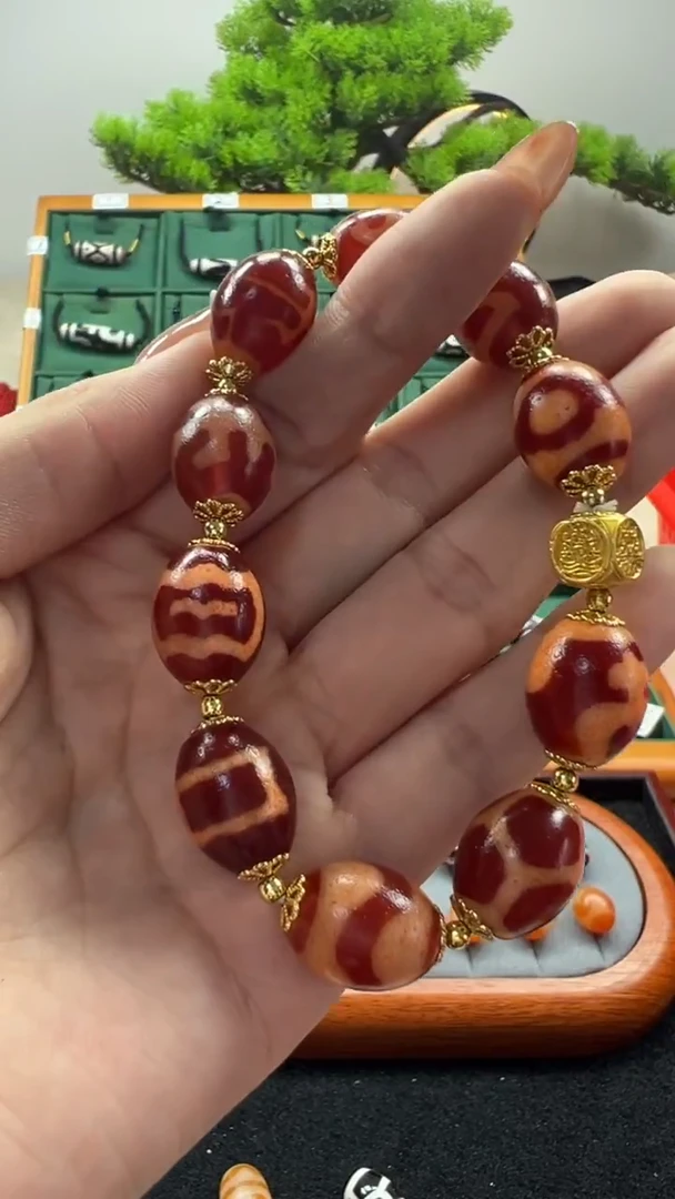 玛瑙/玉髓（覆膜）颈饰合金?***o31.（微瑕随机发货）