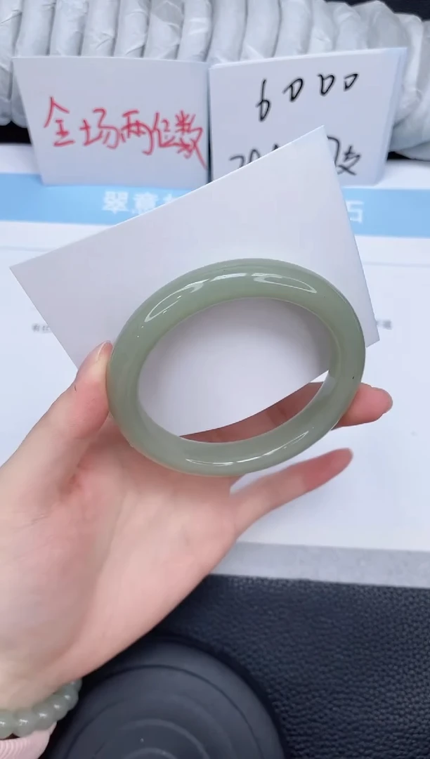 未镶嵌手镯石英质玉49-59