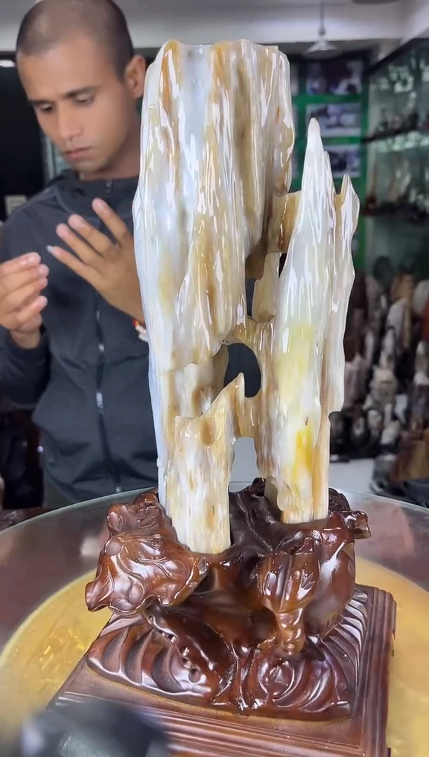 缅甸天然树化玉精品摆件