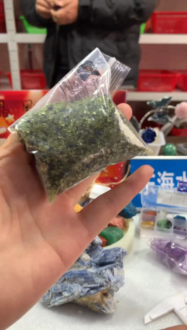 未镶嵌珠宝半成品水晶天然水晶默认微瑕100克