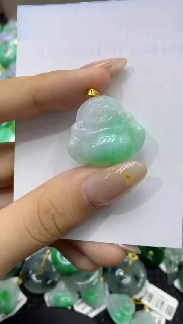 颈饰18K金镶嵌翡翠天然缅甸翡翠A货
