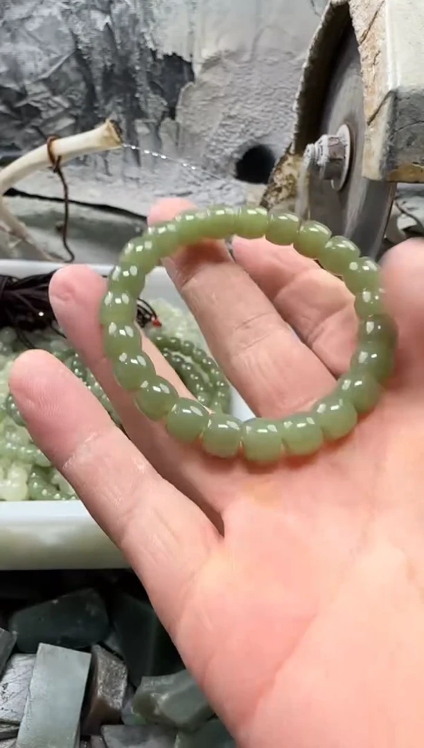 【闪购商品】和田玉颈饰未镶嵌手串 多样性