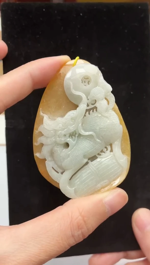 颈饰未镶嵌翡翠牌子