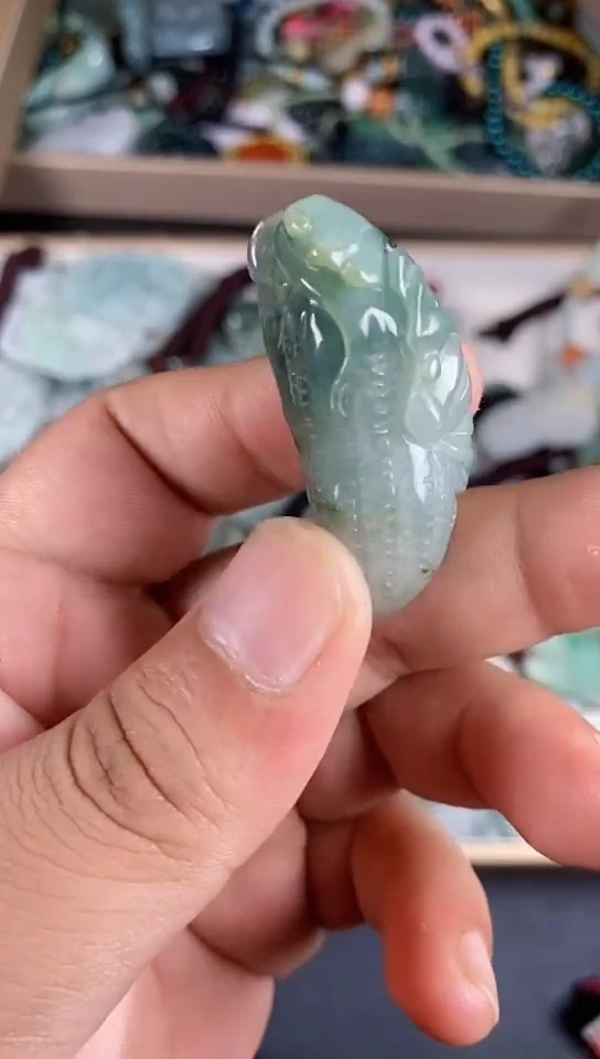 翡翠未镶嵌颈饰天然翡翠