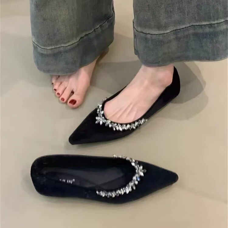 水钻小众气质水钻尖头单鞋女2025年春季法式甜美丝绒红色晚晚鞋潮