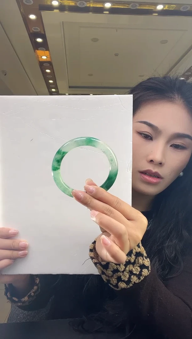 未镶嵌手镯石英质玉66