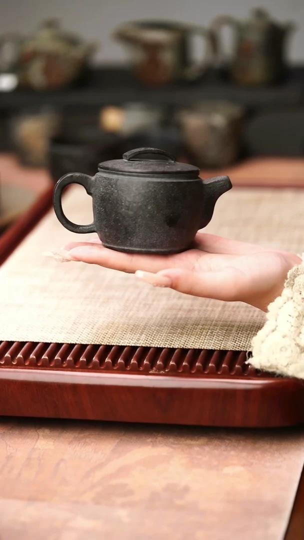 庄惠军老师作品冰碛岩重工雕刻薄胎凤鸣汉瓦