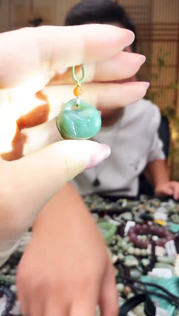 颈饰未镶嵌和田玉多样性发货，拍一发一