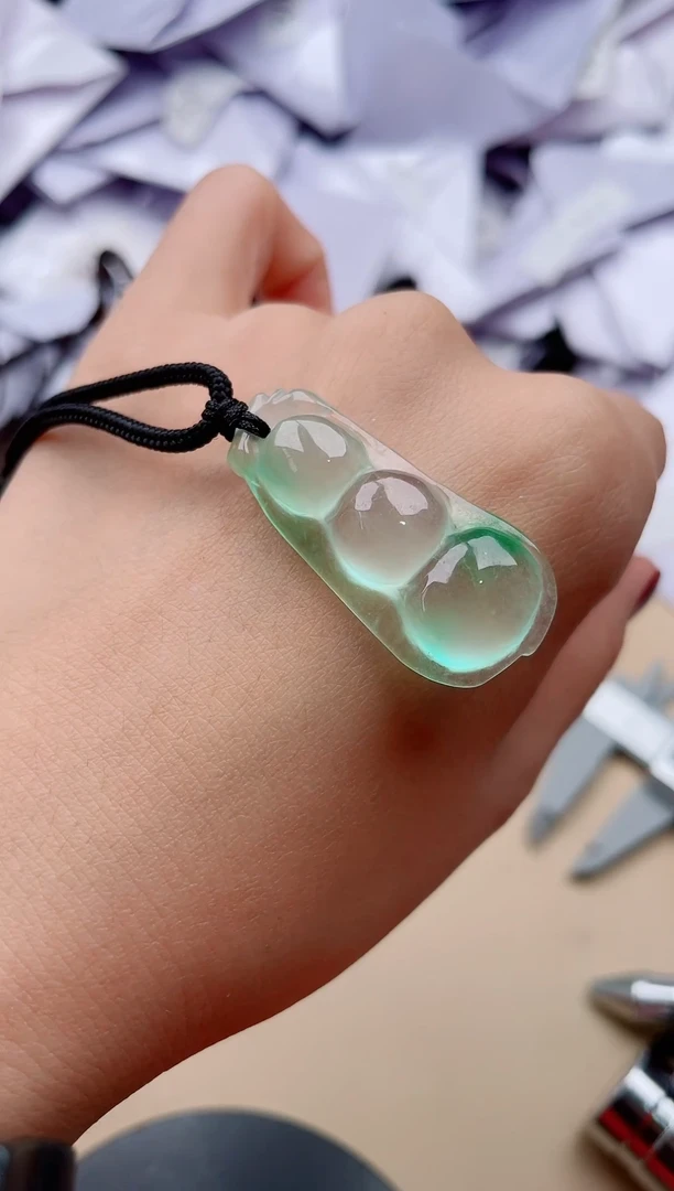 高端甄选吊坠（一物一图）200038