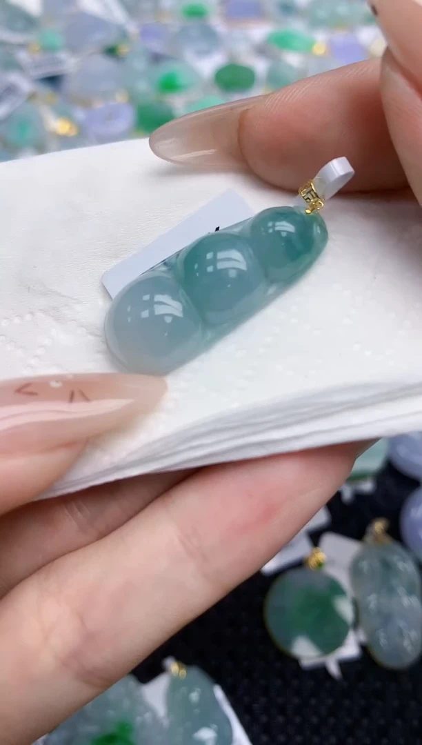 翡翠18K金镶嵌颈饰164    天然翡翠A货
