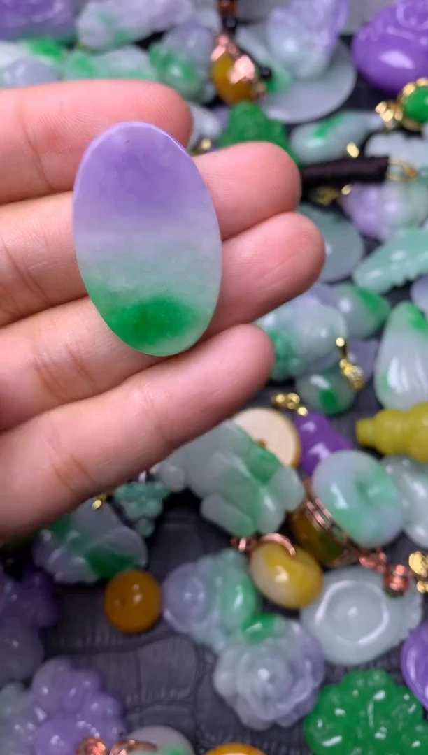 颈饰未镶嵌翡翠缅甸翡翠吊坠