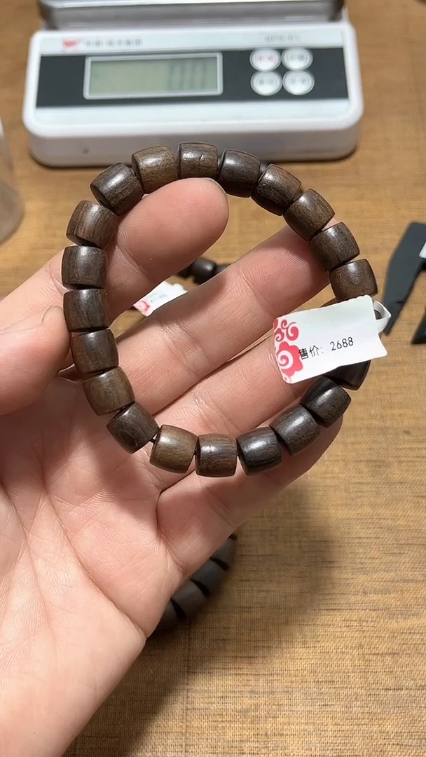 【闪购商品】檀香木精品推荐越南芽庄绿qn桶珠1.0