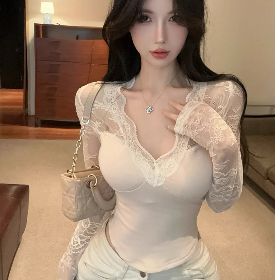 纯欲辣妹性感低胸v领上衣女春秋假两件带胸垫加绒蕾丝打底衫内搭