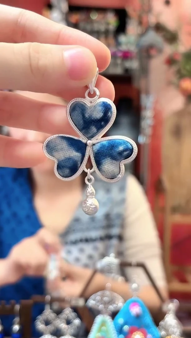 织绣云织谣民族风精美饰品  67