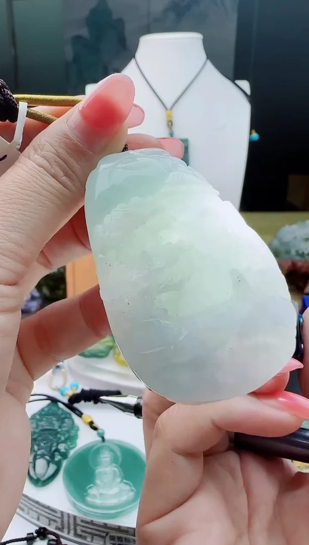 【闪购商品】翡翠颈饰未镶嵌11111111111