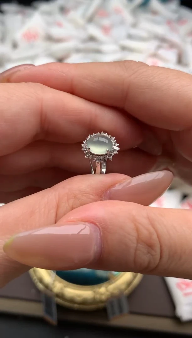 【闪购商品】翡翠戒指18K金镶嵌 一