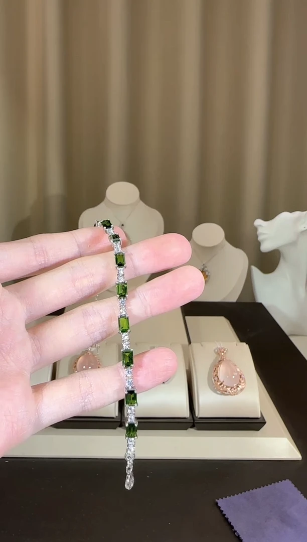 【闪购商品】透辉石手链银S925镶嵌设计款